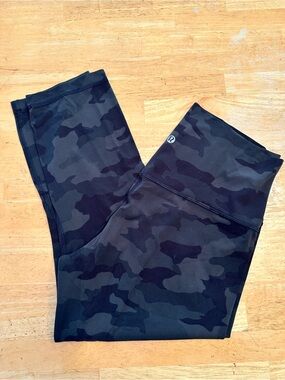 Lululemon cropped align leggings size 10